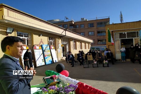 تجلیل از مدافعان سلامت و جهادگران آموزش در آباده