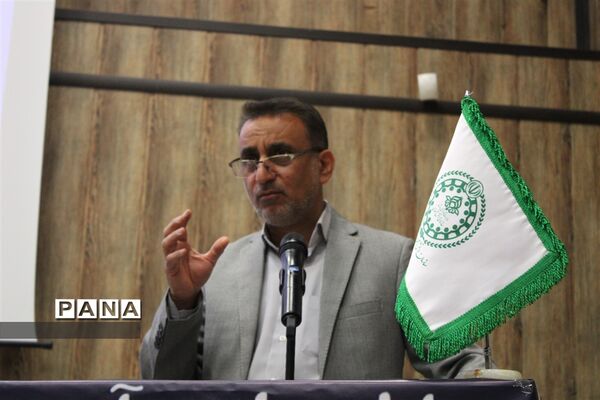 برگزاری مرحله نهایی دومین دوره مسابقات مناظره دانش‌آموزی دختران استان فارس