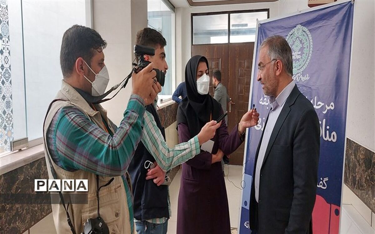 مناظرات دانش‌آموزی تمرین زندگی اجتماعی است