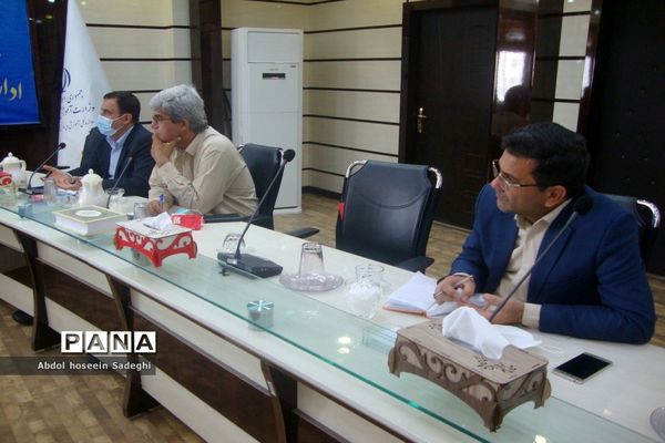 نشست هم‌اندیشی مدیران مدارس بوشهر