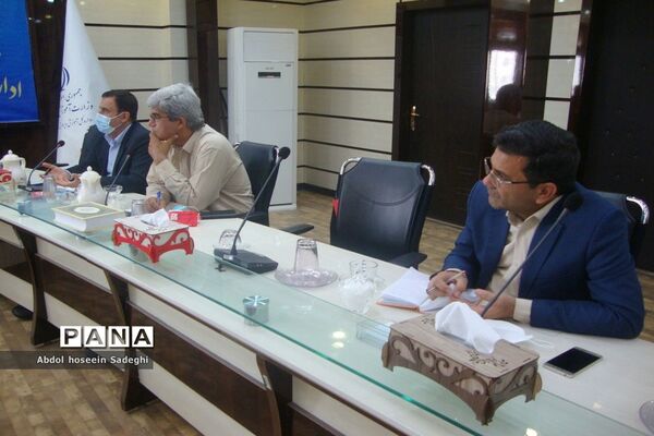 نشست هم‌اندیشی مدیران مدارس بوشهر
