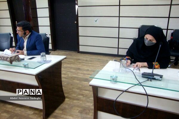 نشست هم‌اندیشی مدیران مدارس بوشهر