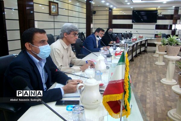 نشست هم‌اندیشی مدیران مدارس بوشهر