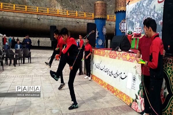 همایش پیاده‌روی همکاران تربیت‌بدنی نواحی هفت‌گانه مشهد و تبادکان