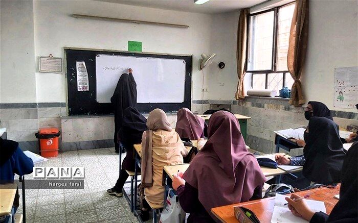 برگزاری کلاس های جبرانی کرونا در مدارس شهرستان جعفرآباد قم