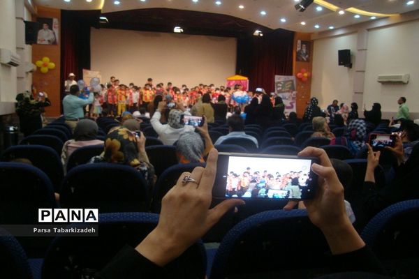 جشن سالروز تاسیس سازمان دانش‌آموزی در بوشهر