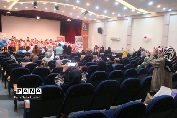 جشن سالروز تاسیس سازمان دانش‌آموزی در بوشهر