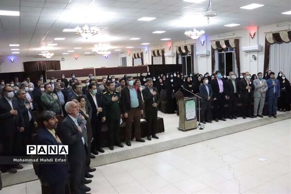 نشست صمیمی مسئولان با فرهنگیان شهرستان  آباده