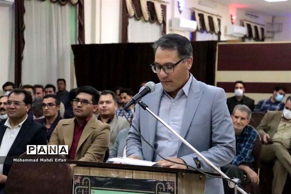 نشست صمیمی مسئولان با فرهنگیان شهرستان  آباده
