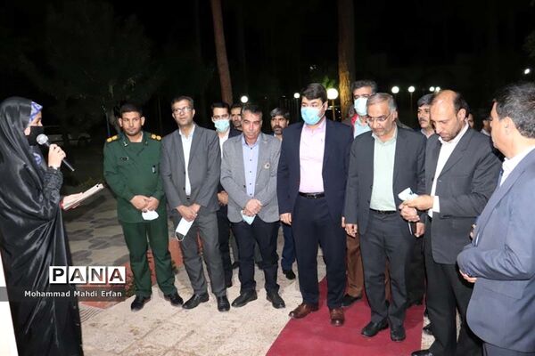 نشست صمیمی مسئولان با فرهنگیان شهرستان  آباده