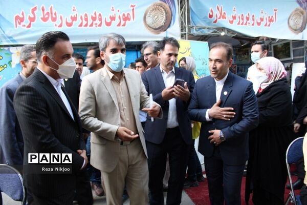 درخشش غرفه بهارستان یک در نمایشگاه دستاوردهای آموزشی و تربیتی معلمان