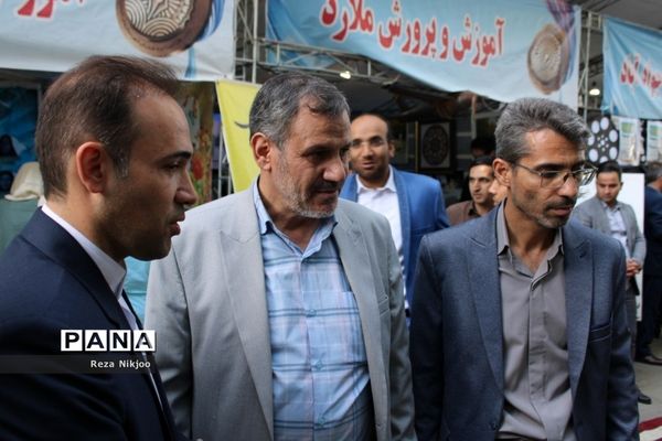 درخشش غرفه بهارستان یک در نمایشگاه دستاوردهای آموزشی و تربیتی معلمان