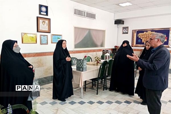 قدردانی از معلمان همیار موسسه خیریه دارالاکرام قم