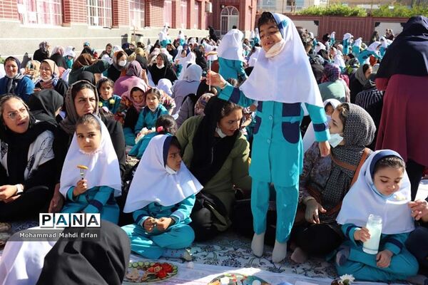 پیاده‌روی و صبحانه سالم در مدارس آباده