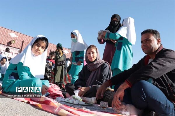 پیاده‌روی و صبحانه سالم در مدارس آباده