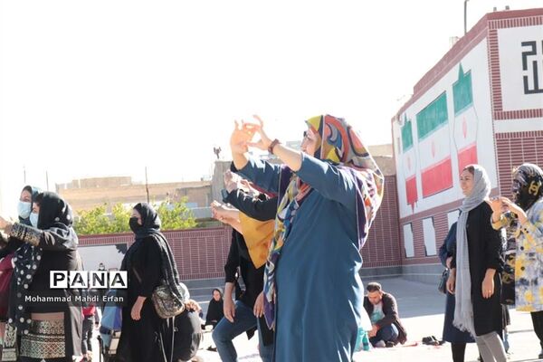 پیاده‌روی و صبحانه سالم در مدارس آباده