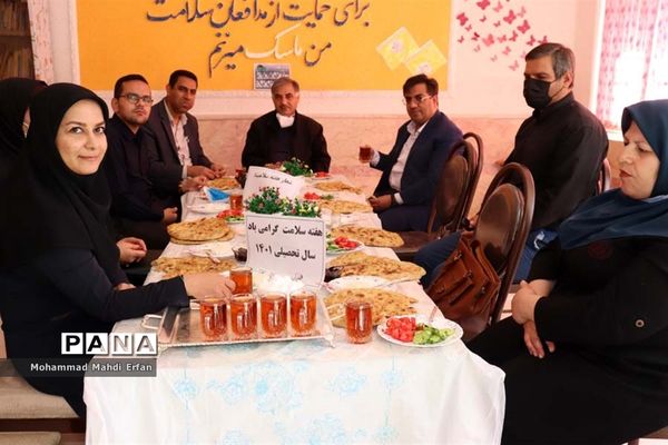 پیاده‌روی و صبحانه سالم در مدارس آباده