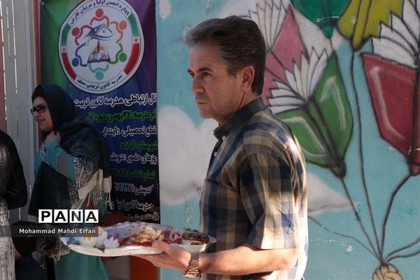 پیاده‌روی و صبحانه سالم در مدارس آباده