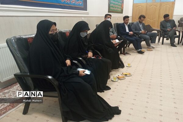گردهمایی نماینده تشکل‌های دانش‌آموزی در دفتر امام جمعه کاشمر