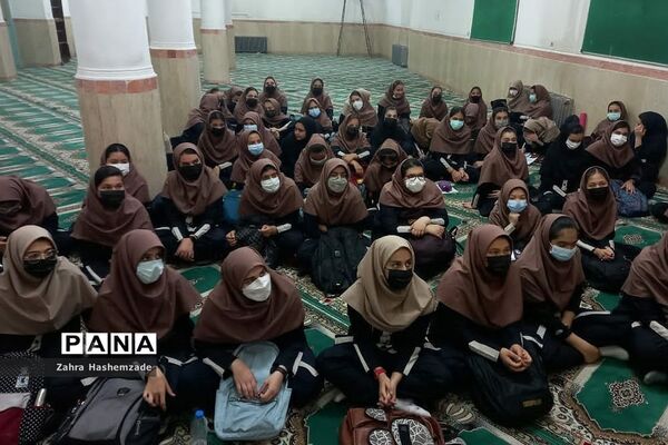 همایش مقابله با اضطراب امتحانی در دبیرستان مهدیه ناحیه یک شهرری