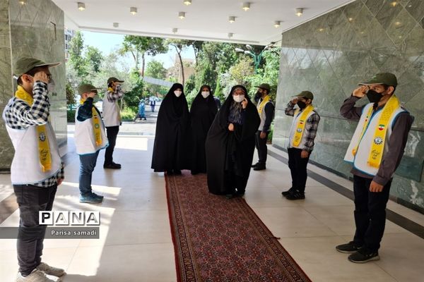 آیین تجلیل از معلمان نمونه استانی و منطقه‌ای در منطقه ۱۳ شهر تهران