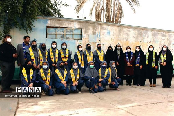 دیدار جمعی از دانش‌آموزان مدرسه تشکیلاتی پاینده با مدیر سازمان دانش‌آموزی استان خوزستان