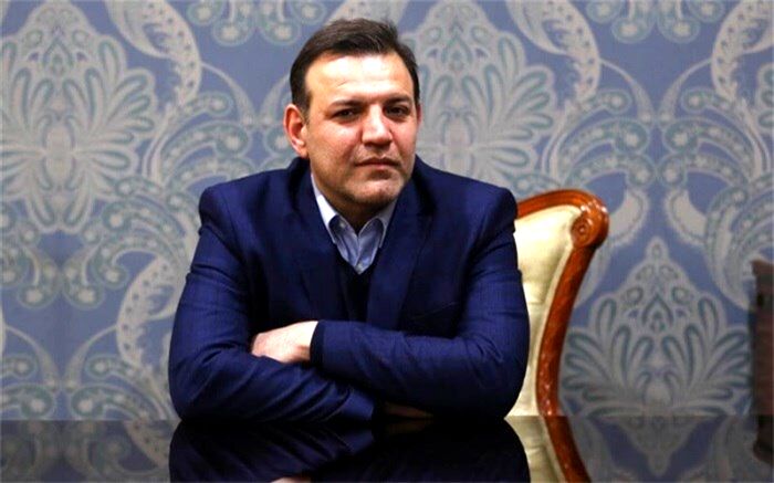 کامرانی‌فر درباره حضور عزیزی‌خادم در مجمع فدراسیون  از فیفا استعلام می‌گیرد