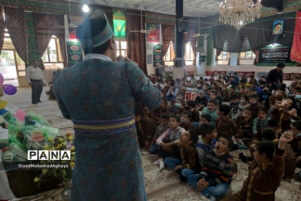 گرامیداشت روز فردوسی در دبستان شهید پسندیده کاشمر
