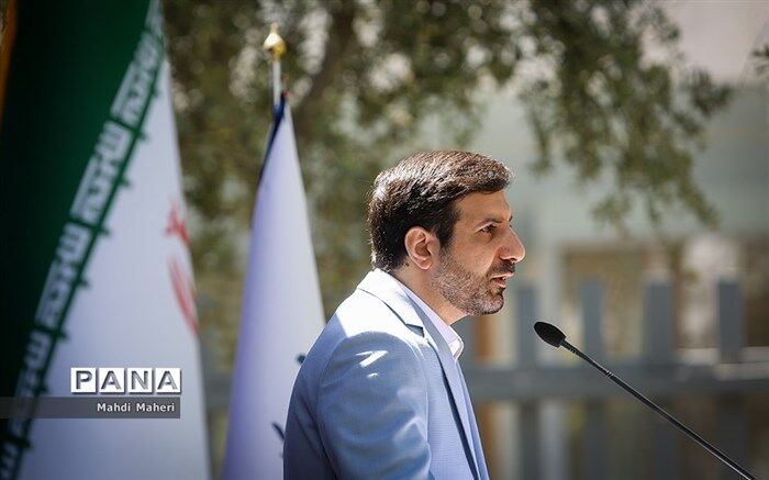 طحان‌نظیف: آیت الله فاطمی‌نیا ‌حق بزرگی بر جوانان دارد