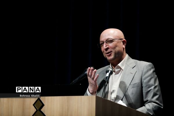 آیین بزرگداشت روز جهانی ارتباطات و روابط عمومی