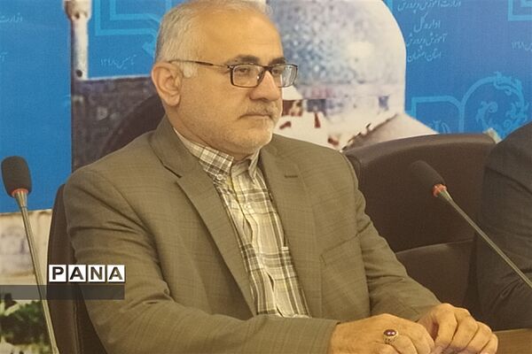 برگزاری مرحله فینال مسابقات مناظره دانش‌آموزی در اصفهان