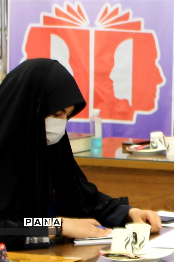 برگزاری مرحله فینال مسابقات مناظره دانش‌آموزی در اصفهان