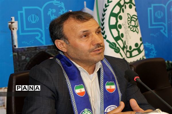 برگزاری مرحله فینال مسابقات مناظره دانش‌آموزی در اصفهان