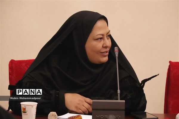 نشست صمیمی فرمانده سپاه عاشورا آذربایجان شرقی با اصحاب رسانه