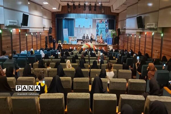 جشنواره اختتامیه طرح‌های آموزش ابتدایی ناحیه دو شهرری