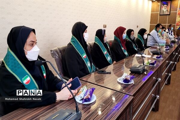 آیین تقدیر از مربیان فعال پیشتاز ناحیه 4 اهواز