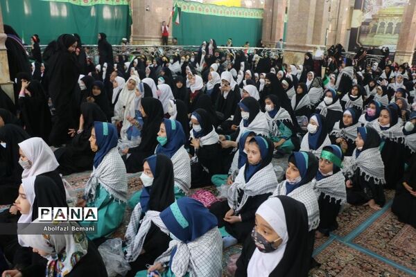 اجرای سرود سلام فرمانده در مسجد مقدس جمکران-1