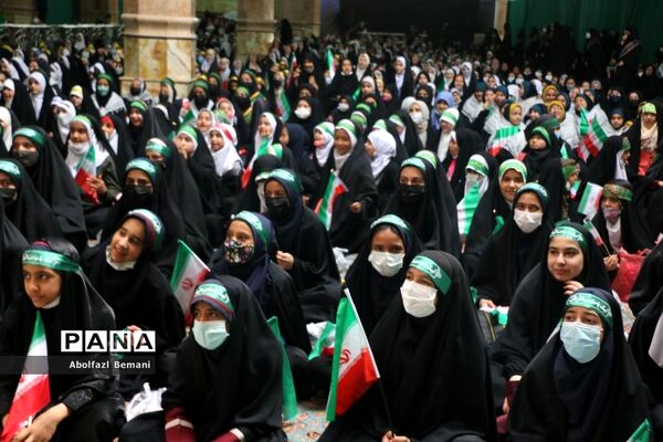 اجرای سرود سلام فرمانده در مسجد مقدس جمکران-1