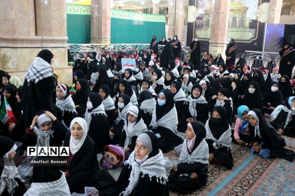 اجرای سرود سلام فرمانده در مسجد مقدس جمکران-1