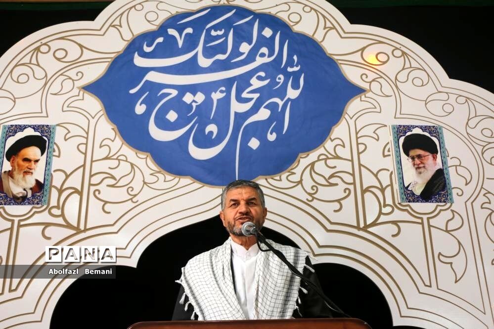 همخوانی سرود سلام فرمانده در مسجد مقدس جمکران-2
