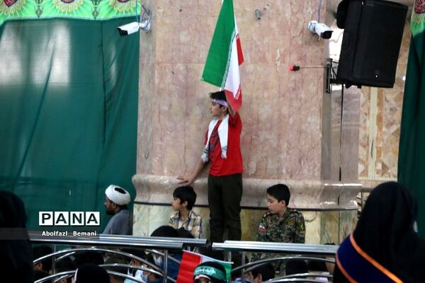 همخوانی سرود سلام فرمانده در مسجد مقدس جمکران-2