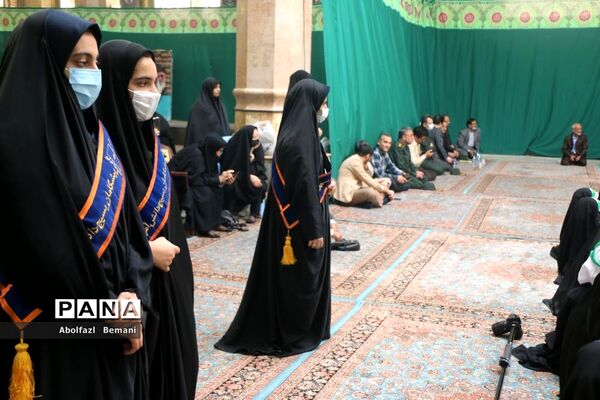 همخوانی سرود سلام فرمانده در مسجد مقدس جمکران-2