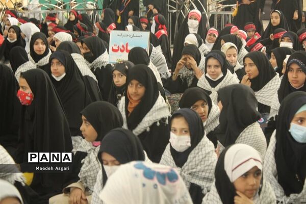 اجرای سرود 1400 نفری سلام فرمانده دانش آموزان در مسجد جمکران-4