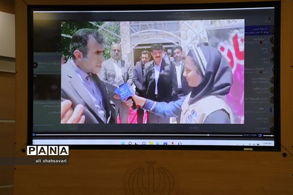 نشست کارشناسان حوزه اطلاع‌رسانی و روابط عمومی با حضور مدیرکل آموزش و پرورش کرمانشاه