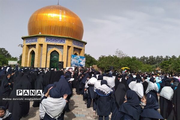 همنوایی سرود سلام فرمانده در تربت جام