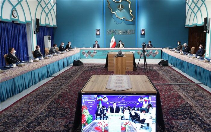 نباید در مناطق آزاد شاهد روندهای اداری فرسایشی باشیم
