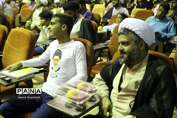 اختتامیه ستاد راویان روحانی راهیان نور در قم