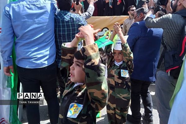 همایش نسل ظهور دربوستان نورالشهدا شهرستان پردیس