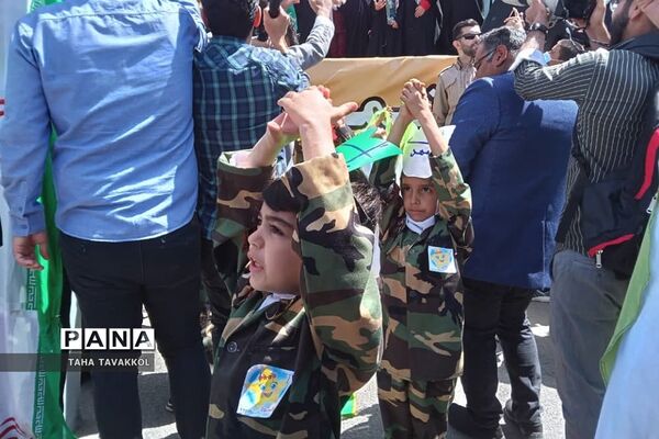 همایش نسل ظهور دربوستان نورالشهدا شهرستان پردیس