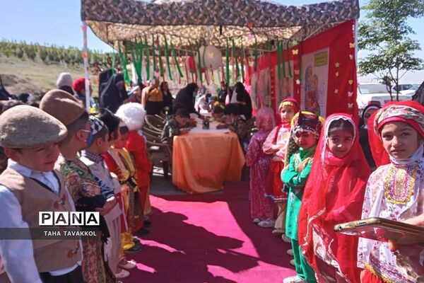 همایش نسل ظهور دربوستان نورالشهدا شهرستان پردیس